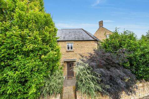 68a81cd9a2177-l-1341502-2-68a2f1c6a7205-ARW