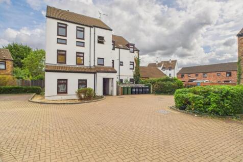 CAM01909G0-PR0385-STILL005