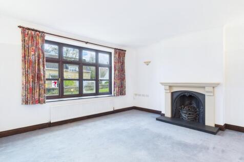 CAM01909G0-PR0441-STILL025