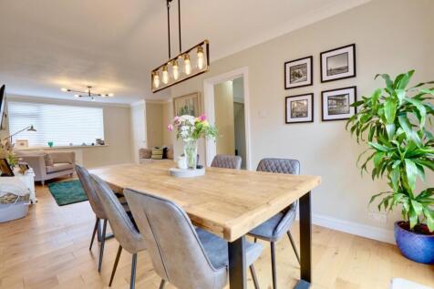 7467542A-A516-4BC0-A0FD-32B1280BC70D_1_201_a (1).j