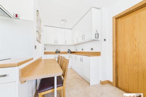 Kitchen / Breakfast Room