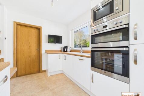 Kitchen / Breakfast Room