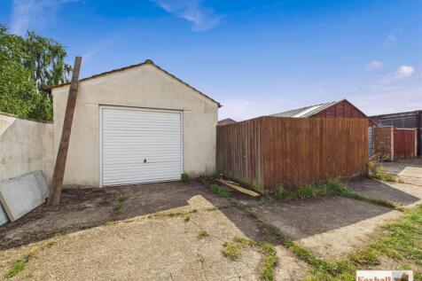 Double Garage / Workshop