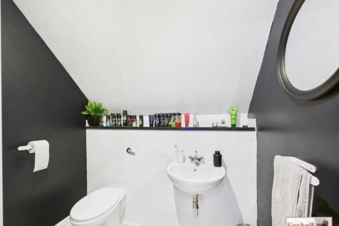 Second Cloakroom W.C.