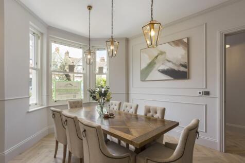 73098_205-Harvist...