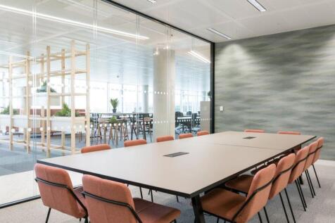 L3 Plug and Play meeting room.jpg