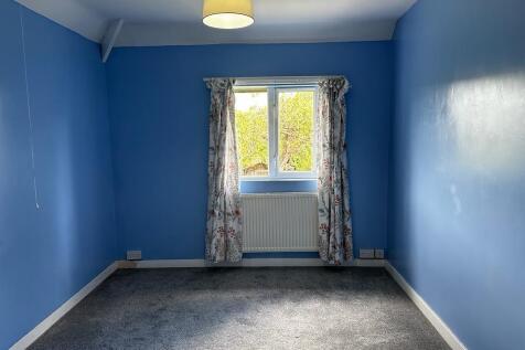 76 Mill Lane - Bedroom Three.jpeg