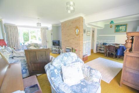 12 Walcott Green - Open plan lounge dining area.jp