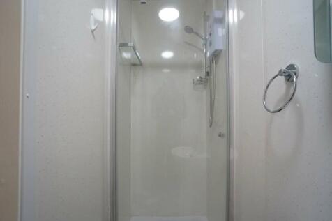 Shower 1.JPG