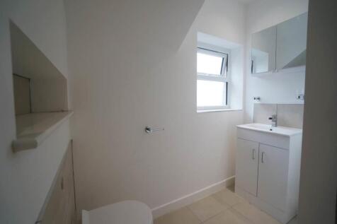 Bathroom 2.1.JPG