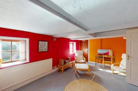 Reception/Bedroom