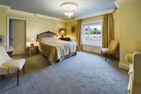 Bedroom with En-suite