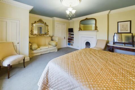 Bedroom with En-suite-