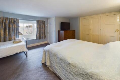 Bedroom with En-suite