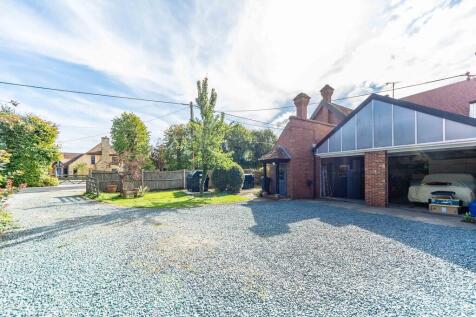 Riverside House  ...