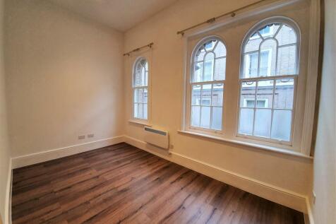 Arcade Street bedroom1.jpg
