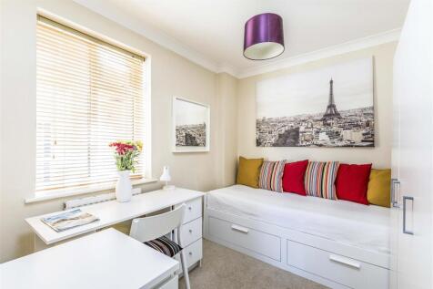 Flat 3, 21 Burnaby Road, Alum Chine, Bournemouth ,