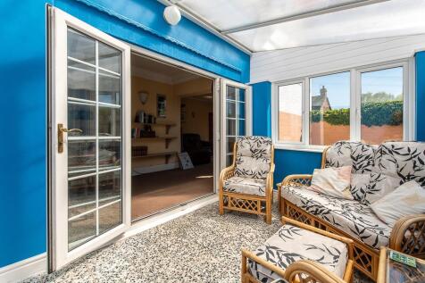 2 victoria av-hi-29.jpg