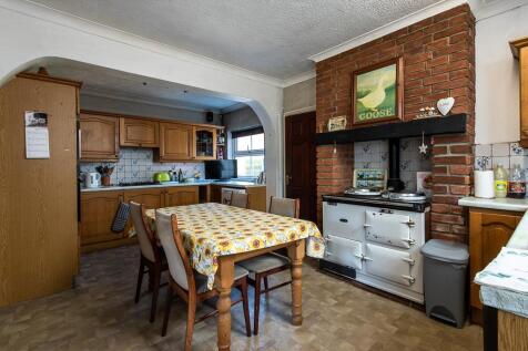 2 victoria av-hi-19.jpg