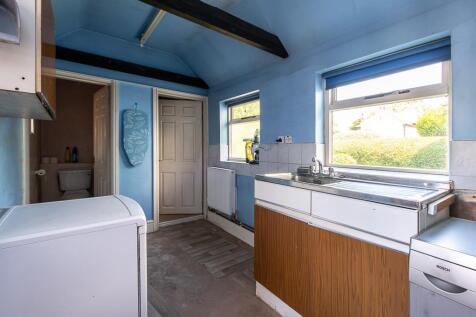 2 victoria av-hi-22.jpg