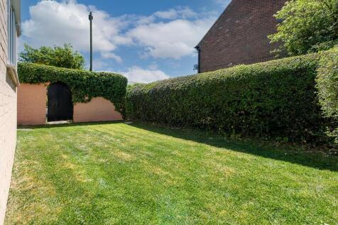 2 victoria av-hi-26.jpg