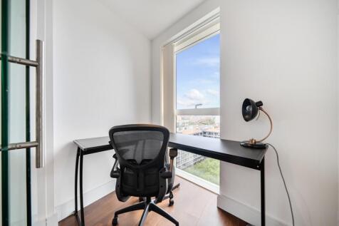 1347195-8-68b5dbc...