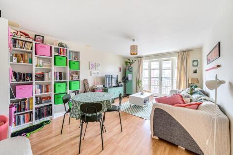 1386131-12-692e3c...