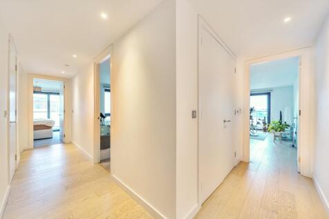 1389334-9-694038f...