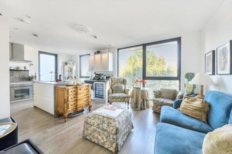 1357597-12-68d139...