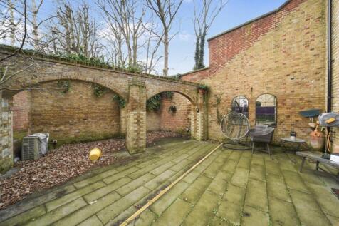 Wedgewood Mews