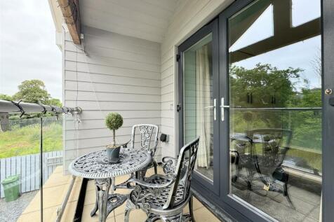Main Bedroom Balcony