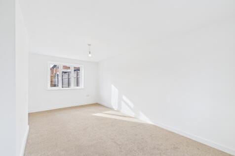 CAM01740G0-PR0458-STILL012