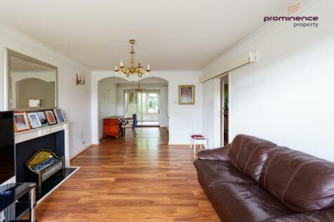 Fulmar Close-2_lge