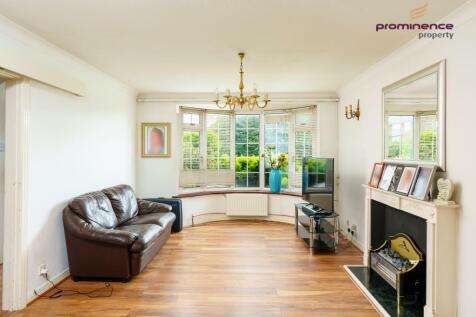Fulmar Close-1_lge