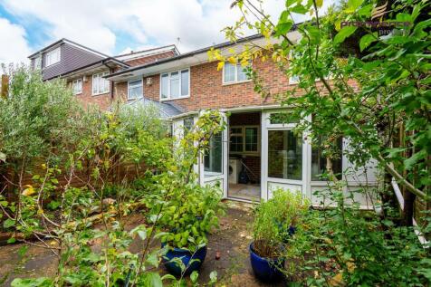 Fulmar Close-14_lge