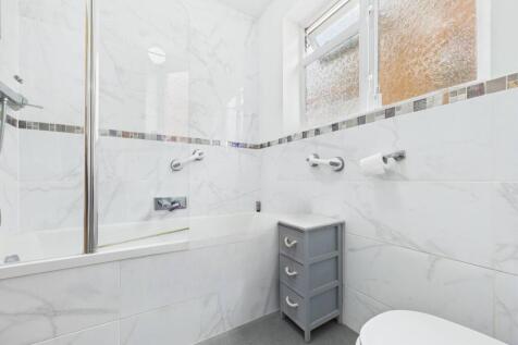 CAM02119G0-PR0446-STILL018