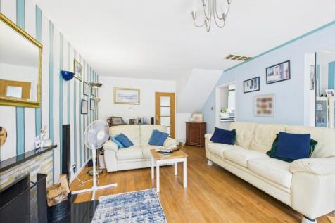 CAM02119G0-PR0446-STILL026