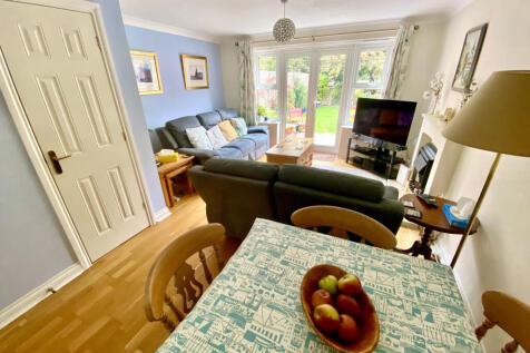 osborne heights lounge two 