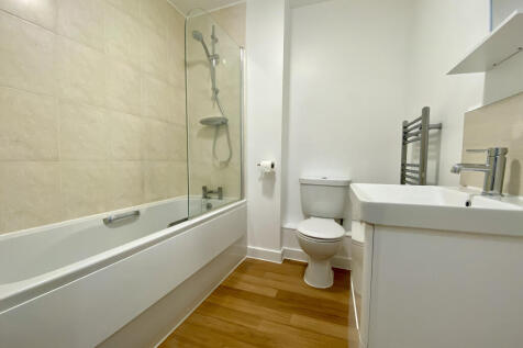 the moorings bathroom 