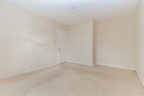 Bedroom-1-3.jpg