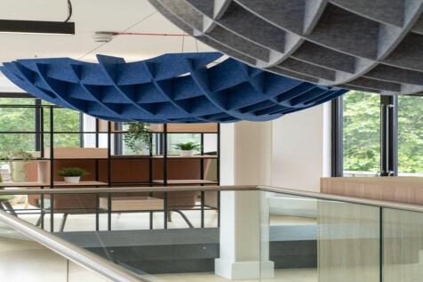 44-46 Sekforde St - feature lighting above atriu