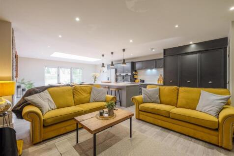 Open Plan second reception/kitchen /diner
