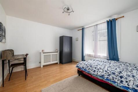 Lower Ground Floor Bedroom