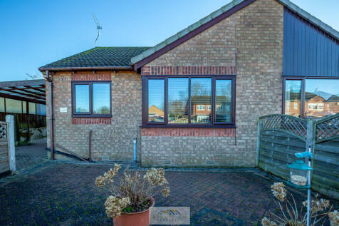 Front of bungalow...