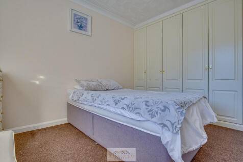 Bedroom 1.3