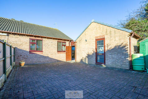 Back of bungalow ...