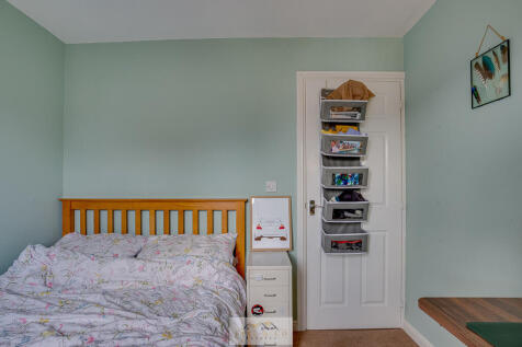 Bedroom 2.2