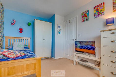 Bedroom 2.1