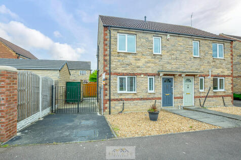Front of house 1....