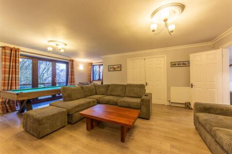 Holly House-42.jpg